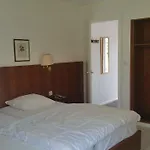 Des Sports Motel